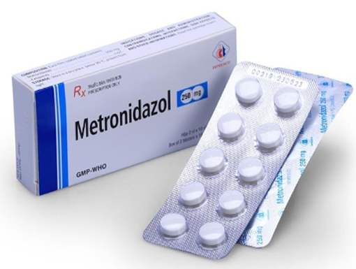 Thuốc kháng sinh điều trị viêm địa tràng metronidazol